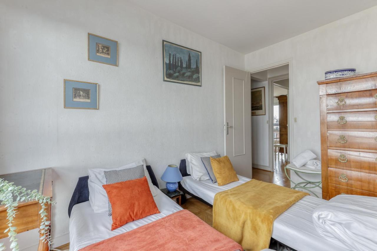 Ferienwohnung Large And Bright 2 Bdrs Flat With View - Paris 20 Exterior foto